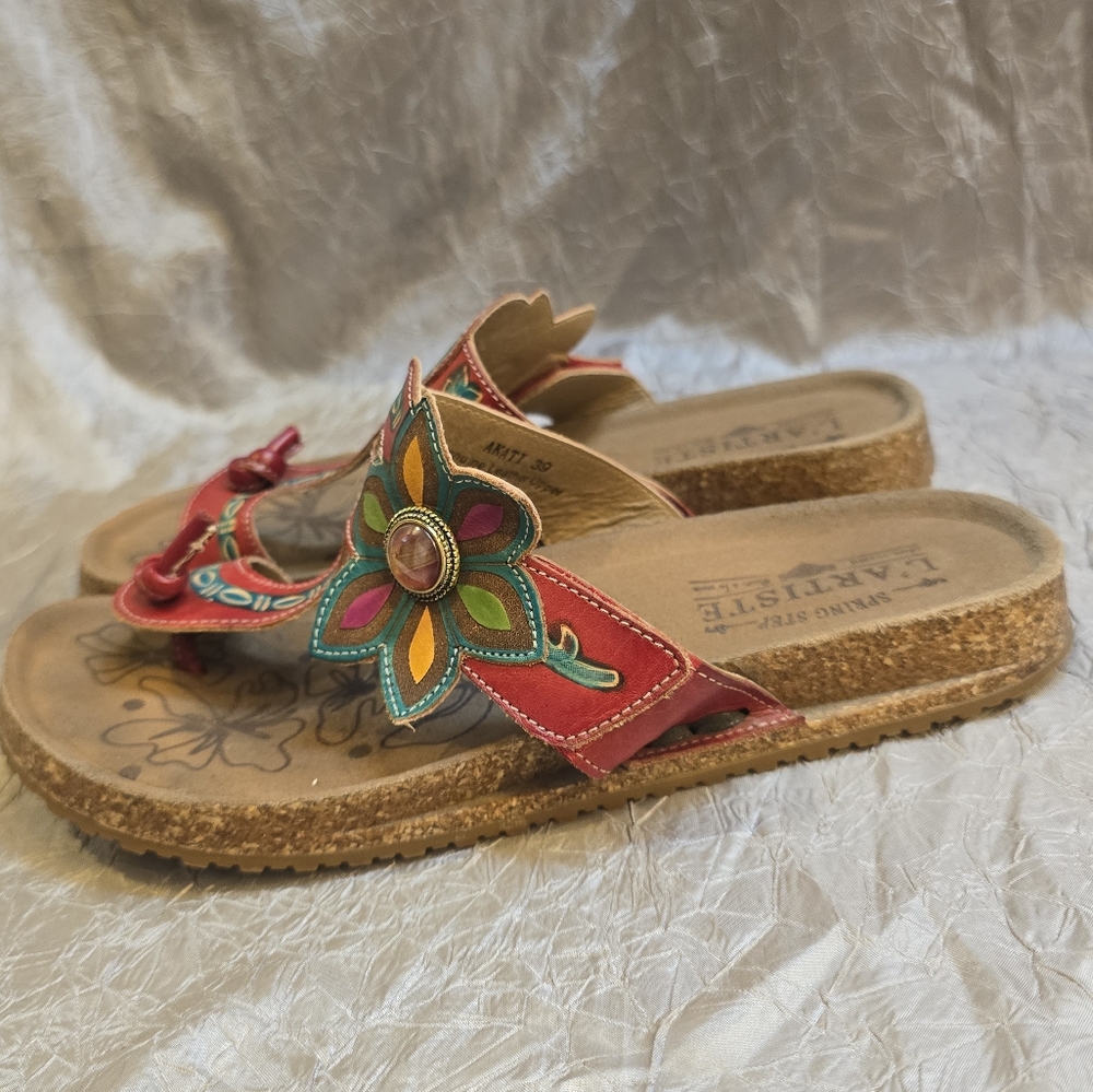 L'ARTISTE Women's Red Floral Sandals SZ 8.5 - Picture 3 of 9